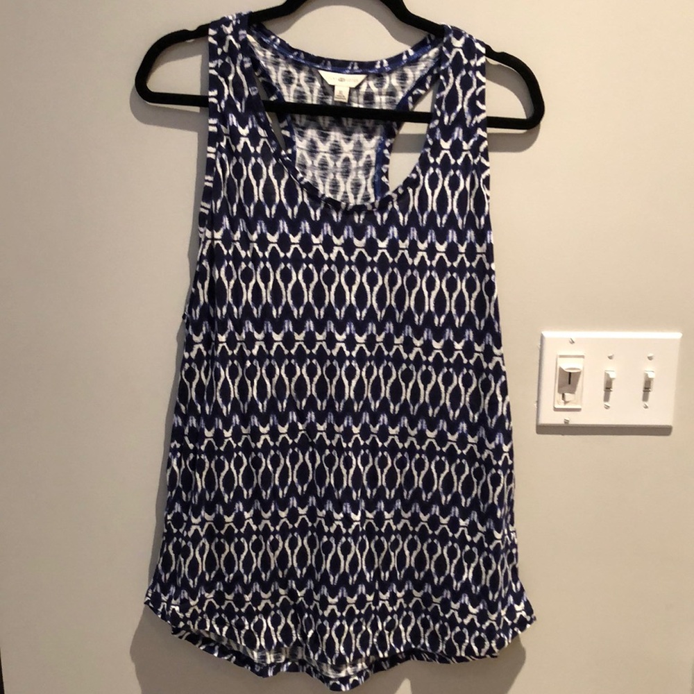 Lucky Lotus sleeveless cotton blend top! Beautiful blue color pattern! Size XL